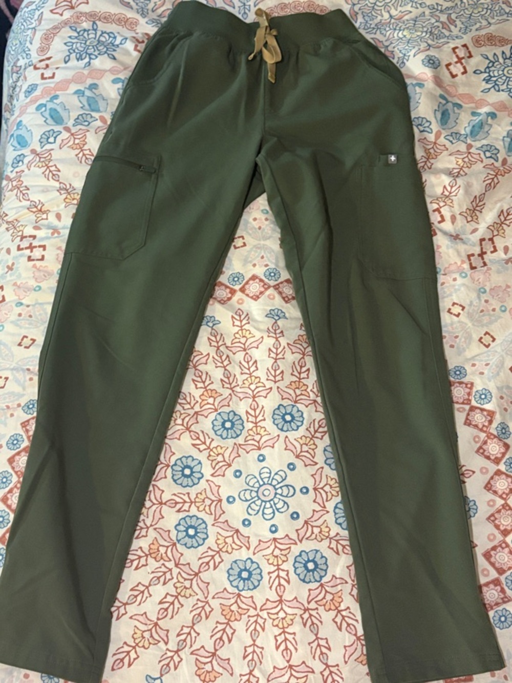Figs Olive Green Scrub Pants size XS